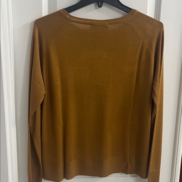 NWT Zara Women's Crew Neck Sweater - Picture 2 of 4